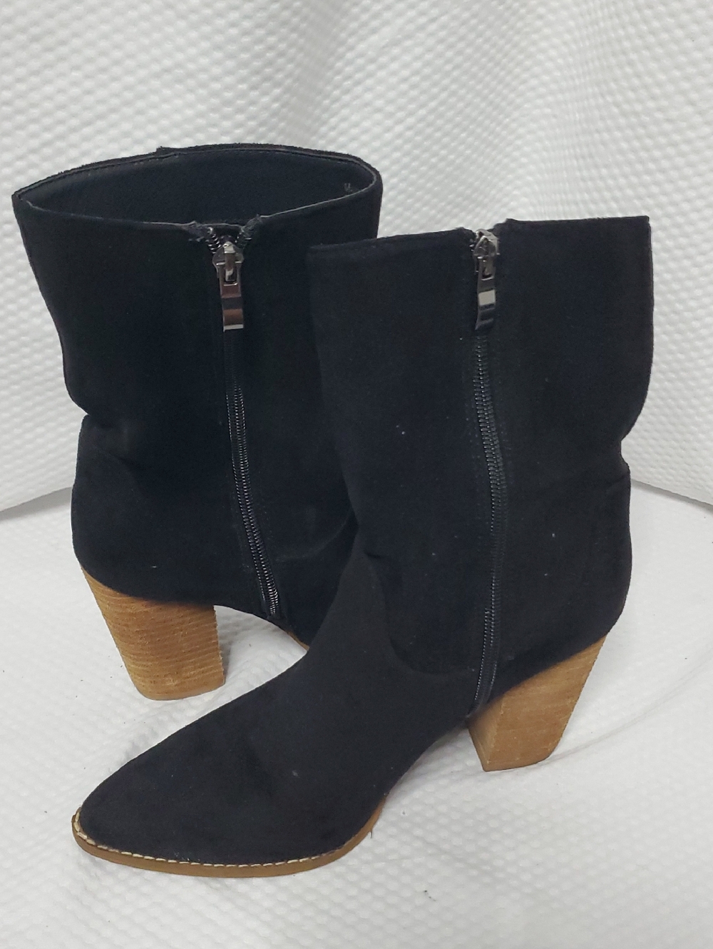 Vici Faux Suede Fringe Boots - 8 - Picture 7 of 11